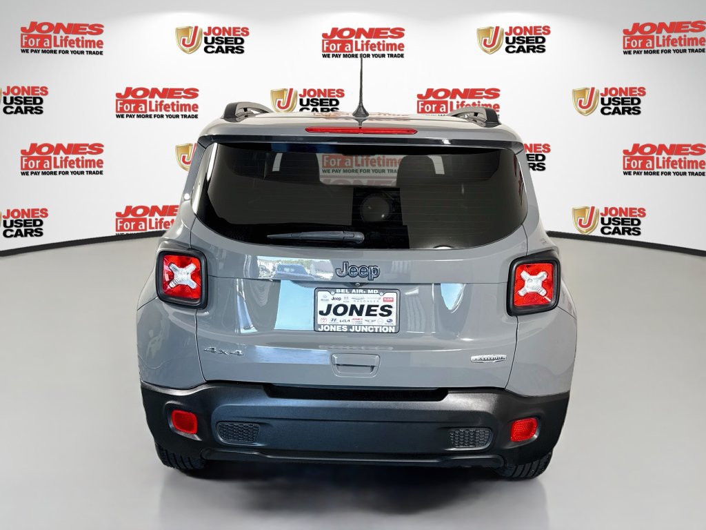 Used 2021 Jeep Renegade Latitude AWD/4WD image 15
