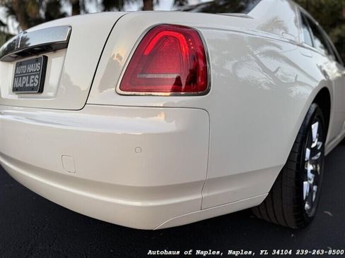 Used 2010 Rolls-Royce Ghost RWD image 19