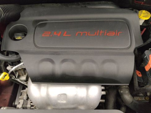 Used 2019 Jeep Compass Latitude FWD image 30