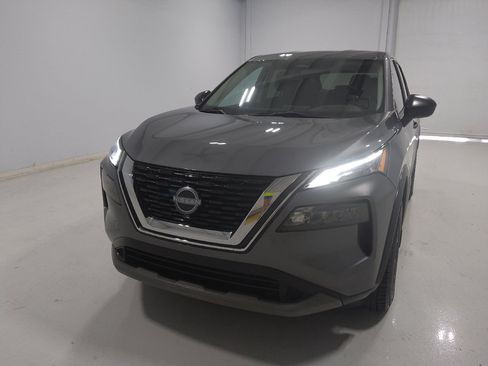 Used 2023 Nissan Rogue S AWD/4WD image 15