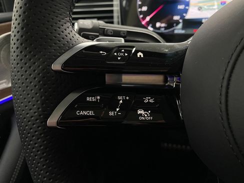 New 2026 Mercedes-Benz GLS 450 4MATIC image 17