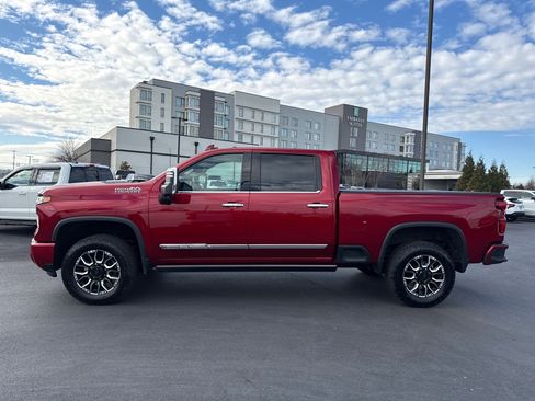 Used 2024 Chevrolet Silverado 2500 High Country w/ High Country Premium Package image 6