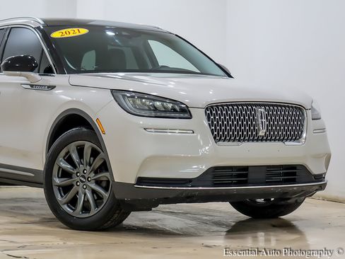 Used 2021 Lincoln Corsair Base AWD w/ Premium Package image 2