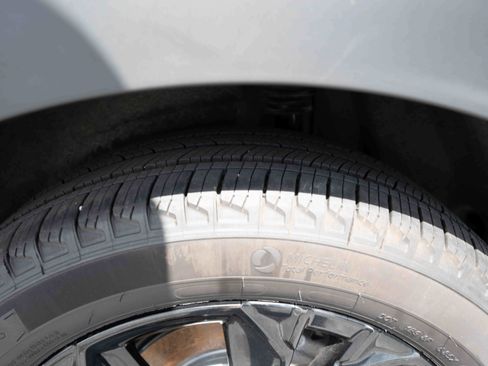 Used 2025 Honda CR-V Sport Touring image 31
