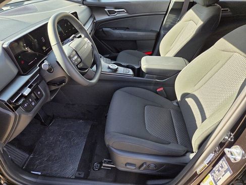 New 2026 Kia Sportage S image 6