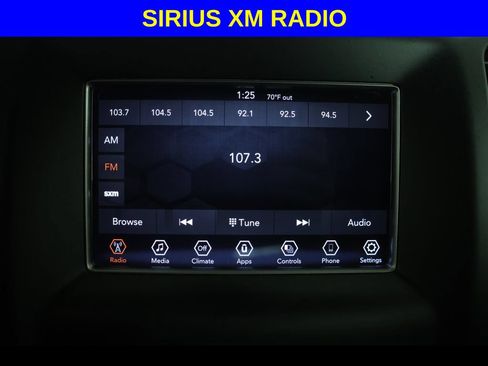 Used 2021 Jeep Grand Cherokee Laredo AWD/4WD image 5