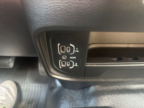 Used 2020 RAM 3500 Tradesman w/ Chrome Appearance Group image 23