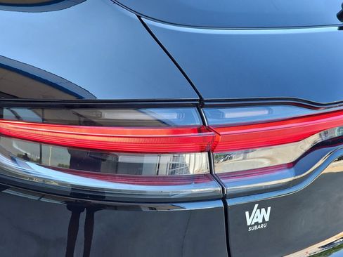 Used 2019 Porsche Macan AWD/4WD image 41