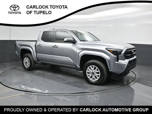 Used 2024 Toyota Tacoma SR5 RWD image 6