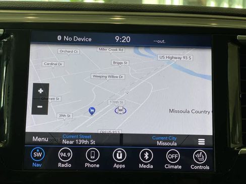 Used 2018 Chrysler Pacifica Limited image 21