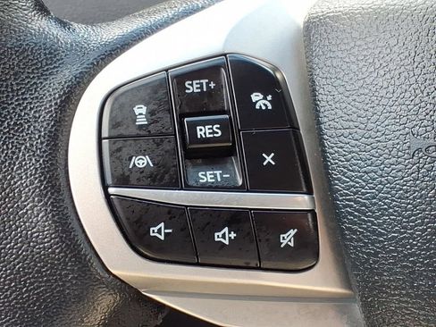 Certified 2023 Ford Explorer XLT w/ Equipment Group 202A AWD/4WD image 24