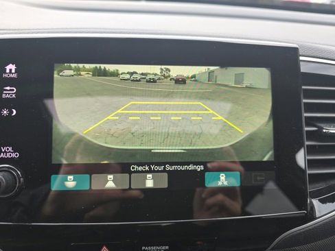 Used 2022 Honda Passport TrailSport image 15