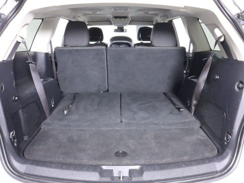 Used 2018 Dodge Journey SXT FWD image 29