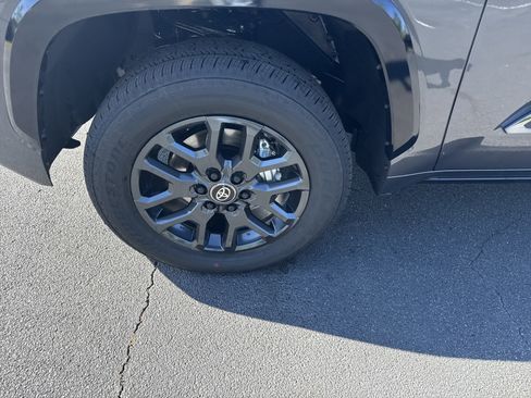 New 2026 Toyota Tundra Platinum AWD/4WD image 10