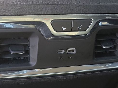 Used 2023 GMC Sierra 1500 Denali w/ Denali Reserve Package image 21