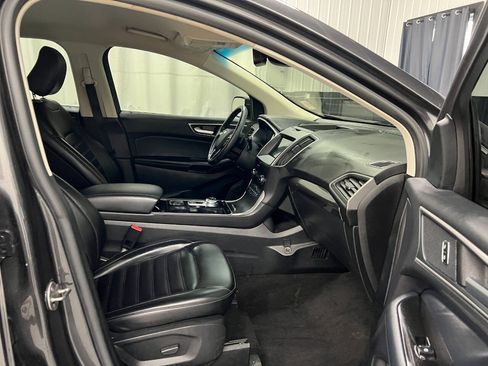 Used 2020 Ford Edge SEL AWD/4WD image 11