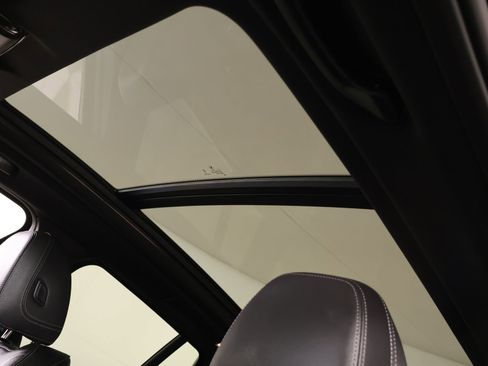 Used 2024 BMW X3 sDrive30i w/ Premium Package RWD image 16