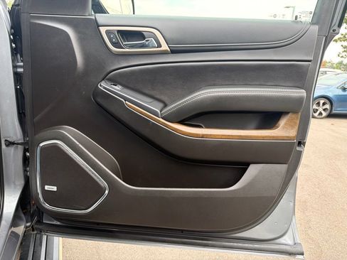 Used 2018 GMC Yukon Denali w/ Denali Ultimate Package AWD/4WD image 9