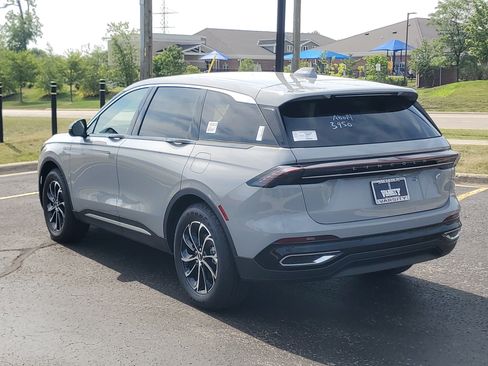 New 2026 Lincoln Nautilus Premier AWD/4WD image 3
