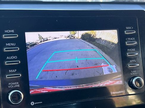 Used 2023 Toyota Camry SE image 21