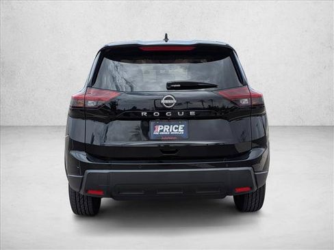 Used 2024 Nissan Rogue S FWD image 7