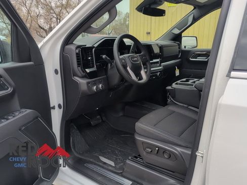 New 2025 GMC Sierra 1500 SLE AWD/4WD image 10