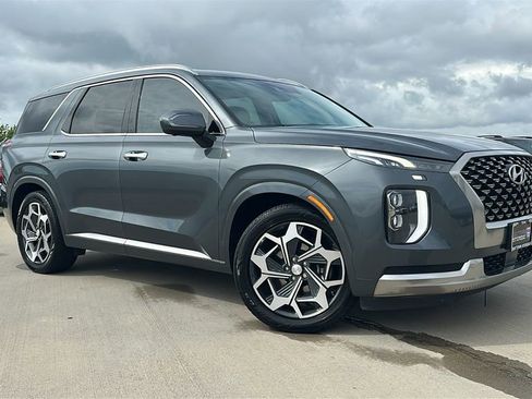 Used 2022 Hyundai Palisade Calligraphy w/ Cargo Package FWD image 6