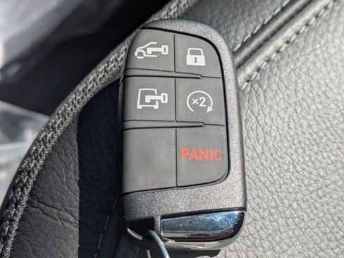 New 2026 RAM ProMaster 2500 w/ Quick Order Package 22G SLT image 25