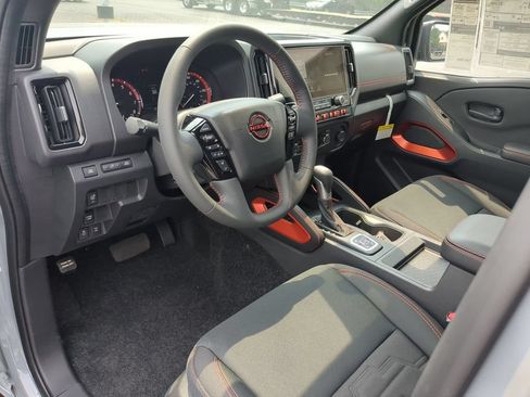 New 2026 Nissan Frontier PRO-4X w/ Tow Package AWD/4WD image 10
