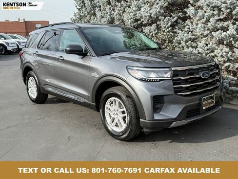 Used 2025 Ford Explorer Active AWD/4WD image 12