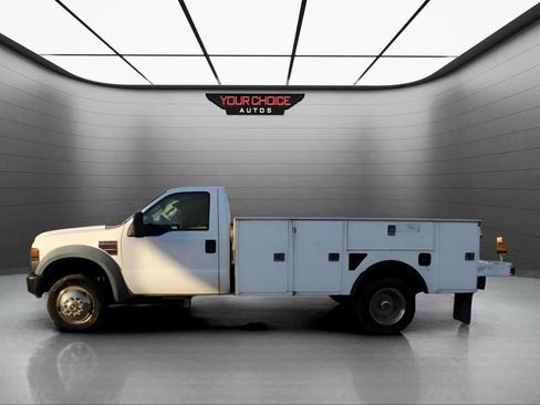 Used 2008 Ford F550 2WD Regular Cab Super Duty image 7