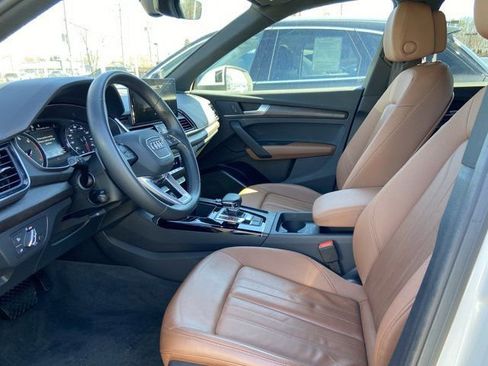 Used 2023 Audi Q5 2.0T Premium w/ Convenience Package image 20