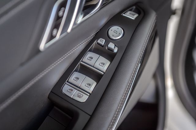 Used 2024 BMW X7 xDrive40i w/ Executive Package AWD/4WD image 57