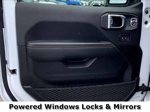 Used 2024 Jeep Wrangler Sahara image 24