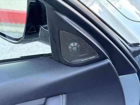 Used 2016 BMW M3 image 23