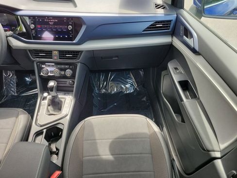 Used 2024 Volkswagen Taos SE image 15