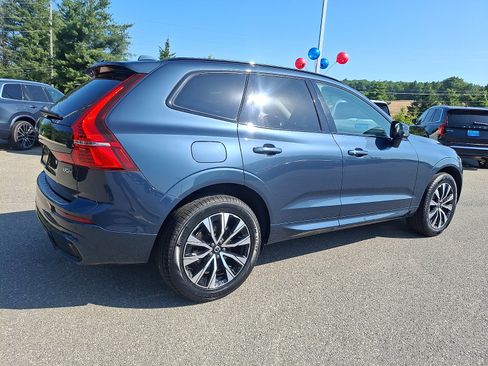 Certified 2024 Volvo XC60 B5 Core w/ Protection Package Premier AWD/4WD image 7