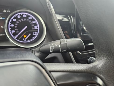 Used 2021 Toyota Camry LE image 21