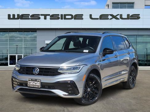 Used 2022 Volkswagen Tiguan SE R-Line FWD image 1