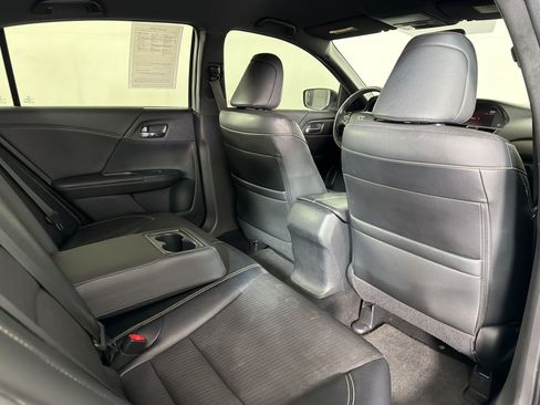 Used 2016 Honda Accord Sport image 28