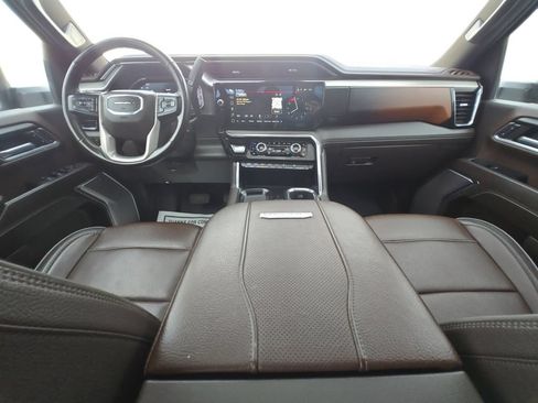 Used 2024 GMC Sierra 2500 Denali w/ Denali Reserve Package AWD/4WD image 14