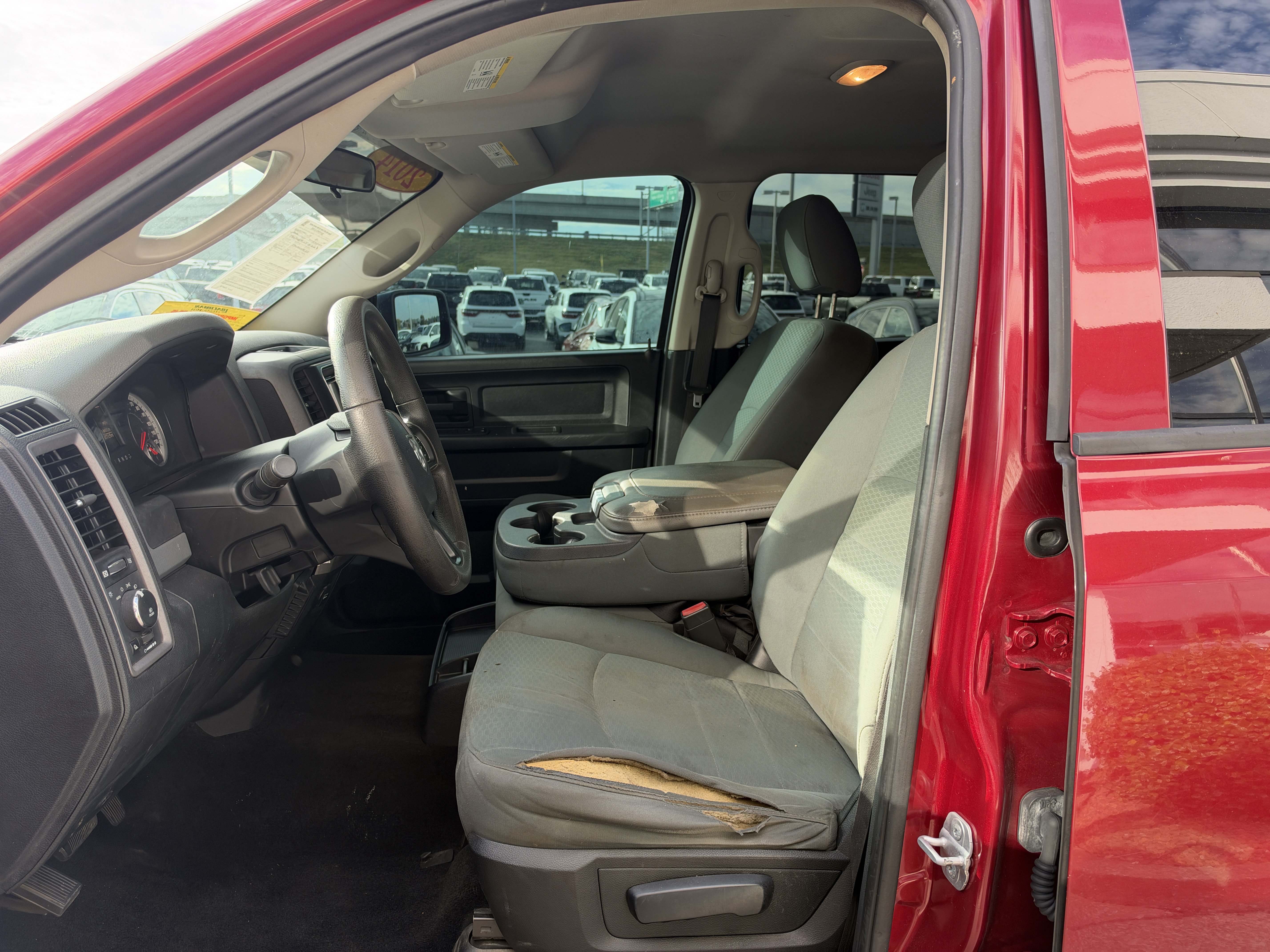 Used 2014 RAM 1500 Express AWD/4WD image 26