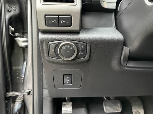 Used 2017 Ford F150 Raptor w/ Equipment Group 802A Luxury image 66