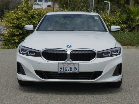 Used 2025 BMW 330i Sedan w/ Convenience Package RWD image 3