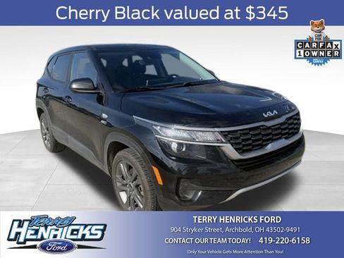 Used 2022 Kia Seltos LX AWD/4WD image 1