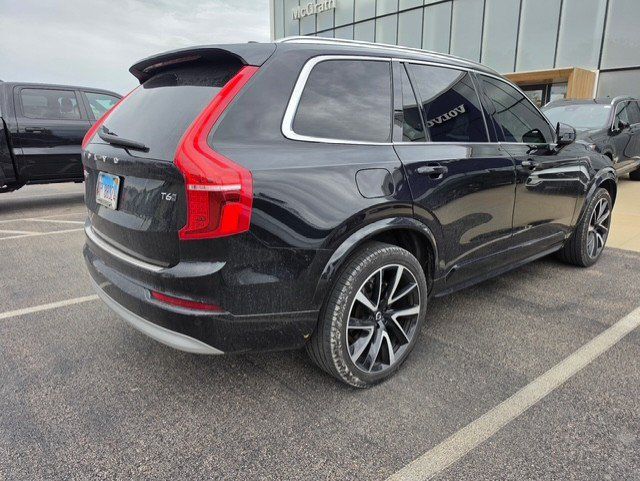 Used 2022 Volvo XC90 T6 Momentum AWD/4WD image 5