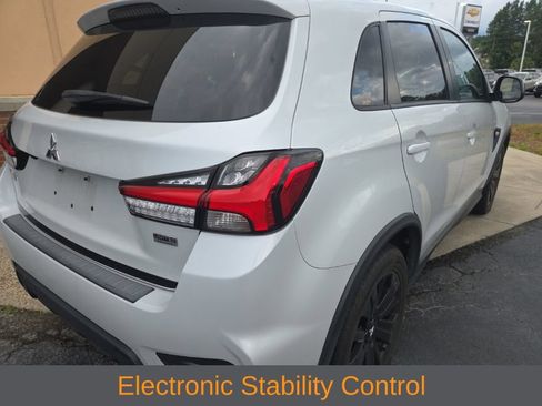 Used 2022 Mitsubishi Outlander Sport LE FWD image 6