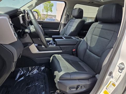 Used 2023 Toyota Tundra Limited AWD/4WD image 9