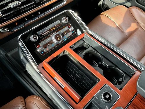 Used 2022 Lincoln Navigator Reserve RWD image 33