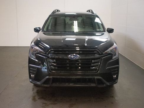 Used 2023 Subaru Ascent Onyx Edition AWD/4WD image 2